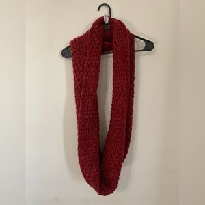 Women’s Burgundy Infinity Scarf